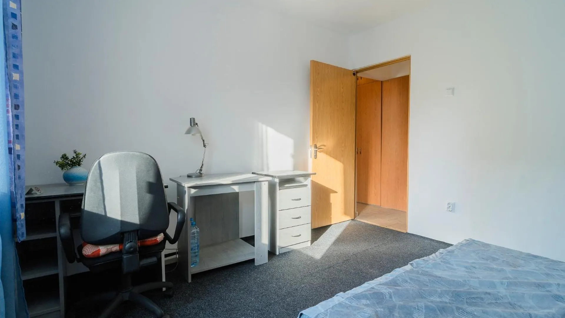 Rustic & Spacious 3Br Apartment Bukarest Rumänien